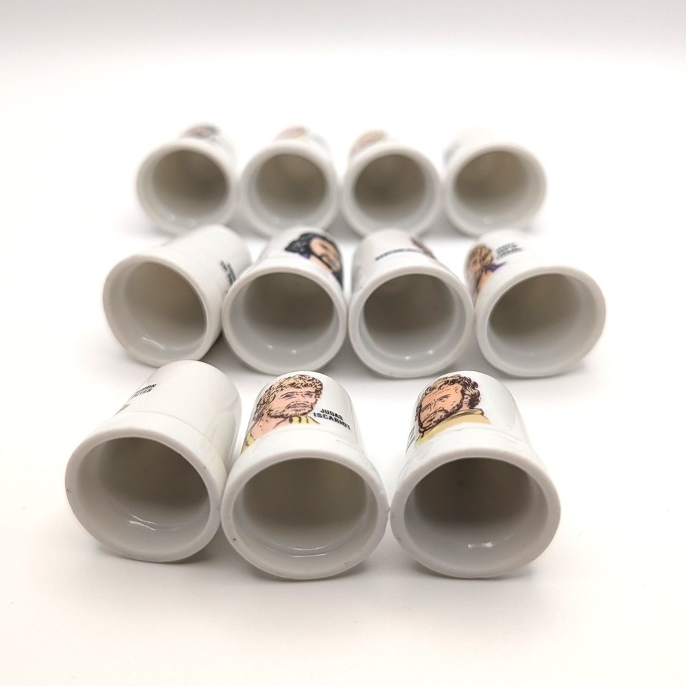 Vintage 11 Piece Apostle Thimble Set Porcelain Gold Trim Biblical Collectible - Picture 5 of 6